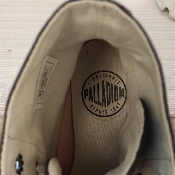 PALLADIUM BLACK CANVAS BOOTS - Picture 4 of 6